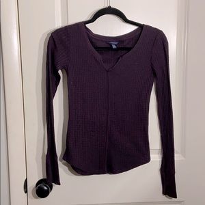 Can Aeropostale thermal v-neck